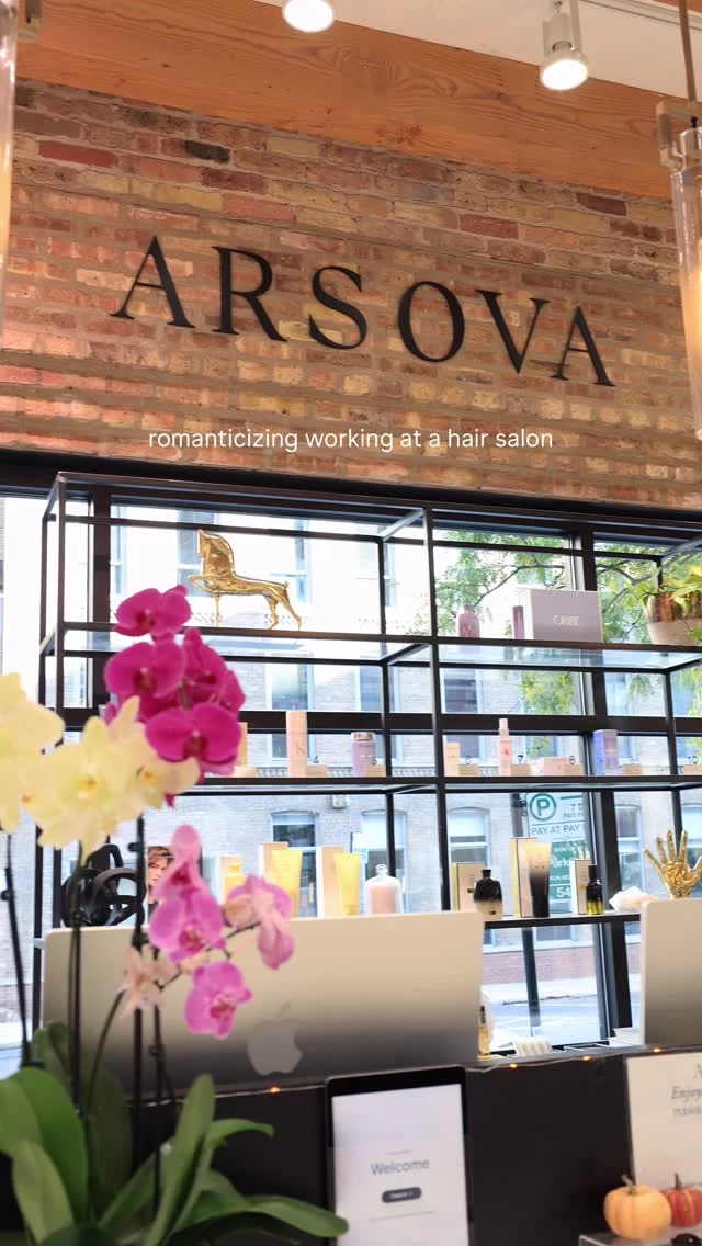 The art, the clients, the team 💓 Appreciating it all 🥰

#chicagohairsalon #chicagohairstylist 

working at a hair salon | chicago hair salon | river north hair salon | chicago hairstylist |