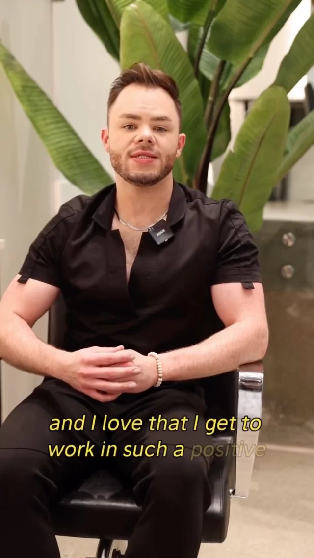 MEET OUR TEAM: Our Favorite Part of the Job - Part 2 🌟

@hairbyblake 
@drea_didmyhair 
@jordanhairchi 
@beenbeauty_ 

#meettheteam #chicagohairstylist 

arsova salon | meet the hairstylists | chicago hair salon | chicago hairstylists | meet the team | favorite part of working here | hair salon interview |