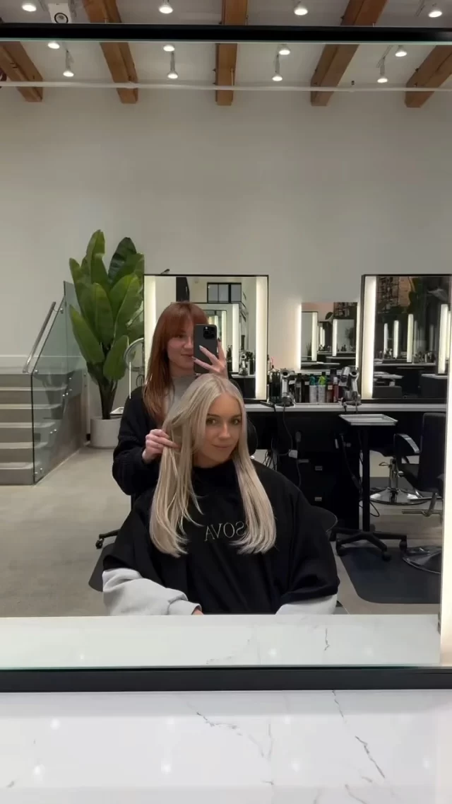 HAIR EXTENSION INSTALL DAY 💖 
on @ashlynnbaker by @aleahkhair ✨
Color by @evvstyles 
5 packs of @bellamihairpro 20” Blonde K-Tips 

#hairextensionspecialist #hairday 

hair extension installation | hair vlog | hair day vlog | chicago hair extensions | chicago extension specialist | chicago hairstylist | getting extensions installed |