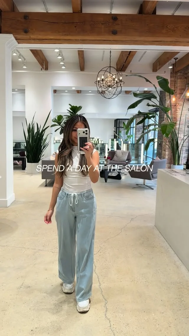 A DAY AT ARSOVA SALON:

coffee -> clients -> products -> great hair -> repeat 🔁 ✨

Click link in our bio to book your own glow up 🤩 or call us at 312-371-0773! 📞

chicago hairstylist | chicago hair salon | day in the life | day at the hair salon | chicago hair |